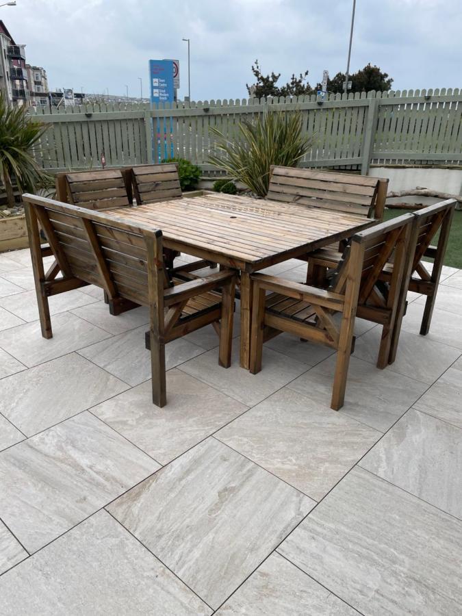 Beautiful 3 Bedroom Apartment By The Sea Newquay  Exterior photo